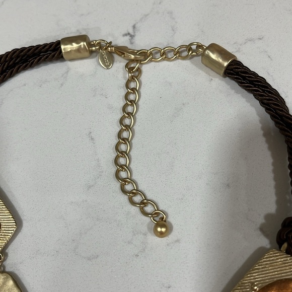 Adorable Gold Plated Statement Necklace with Beads - Picture 4 of 8